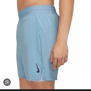 Nike Shorts Mens Blue 2-in-1 Yoga Comfort Dri-Fit Casual Outdoors Size M